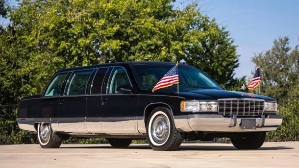 لیموزین ويژه رئیس‌جمهور آمریکا حراج می‌شود