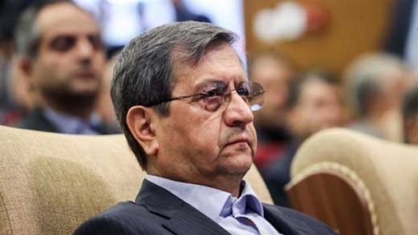 همتی:هزینهها با درآمد کارکنان دولت تناسب ندارد