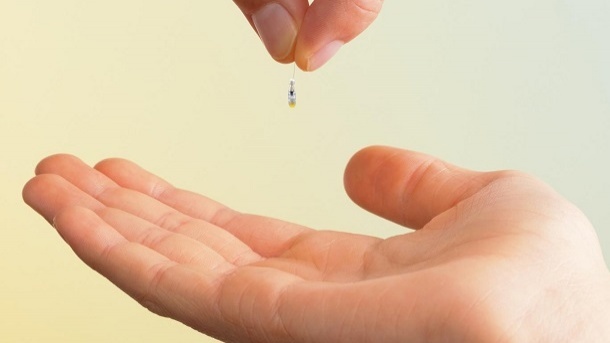 رباتی به اندازه دانه برنج که مغز را جراحی میکند