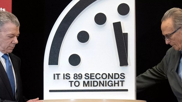 ساعت آخرالزمان؛ دانشمندان میگویند تنها ۸۹ ثانیه به نابودی دنیا مانده است