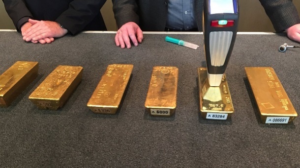 بهای طلا امروز پنج شنبه در بازارهای جهانی