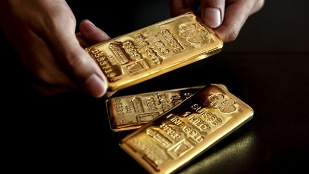 بهای طلا امروز جمعه در بازارهای جهانی