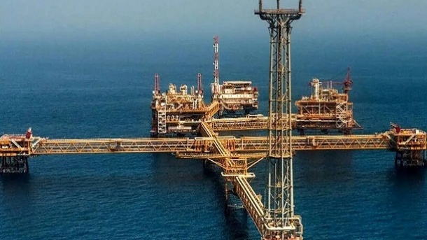 سرمایهگذاری در انتقال ذخیره نفت از دریا به خشکی