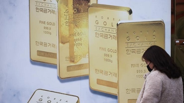 بهای طلا امروز دوشنبه در بازارهای جهانی