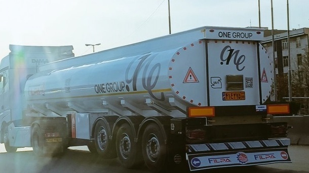 نفتکش ادعایی بابک زنجانی در جادههای کشور دیده شد