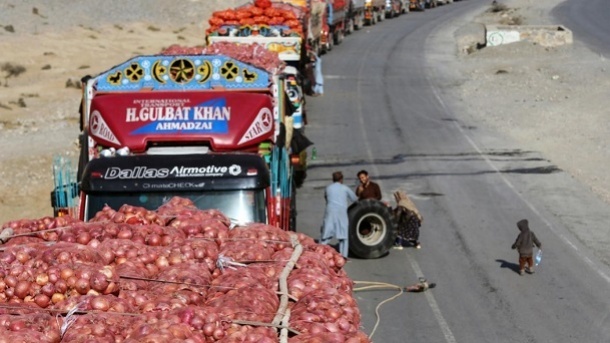 ماجراجویی طالبان و زیان چند میلیون دلاری بازرگانان