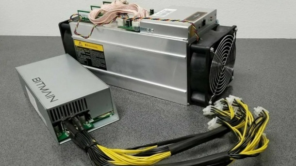 تحلیل درآمد ماینرهای بیتکوین