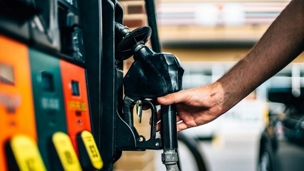 واردات بنزین سوپر با اما و اگر مواجه شد