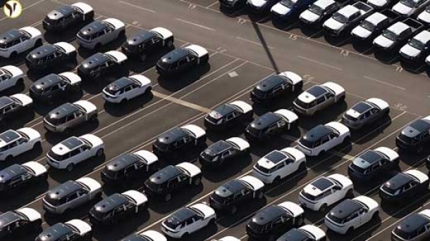 دود تعرفه های ترامپ به چشم خودروسازان آمریکایی