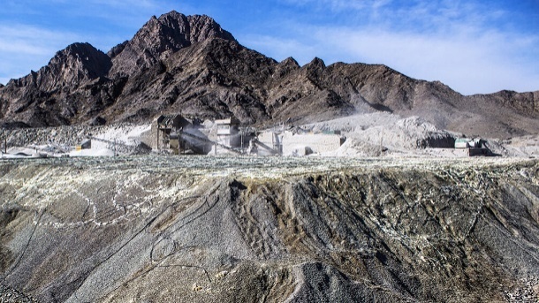 حمایت از معدنکاران با تقسیط حقوق دولتی