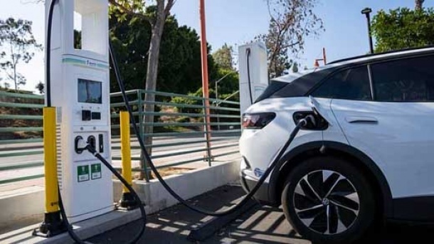 هزینه شارژ خودروهای برقی چقدر است؟