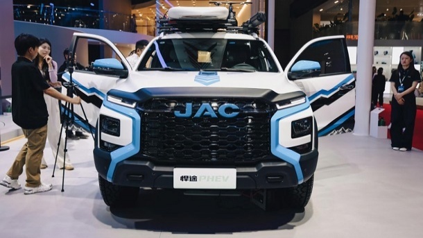 پلتفرم‌های نوین جک موتورز در نمایشگاه شانگهای 2025