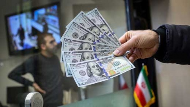 در آینده دلار تک نرخی می شود