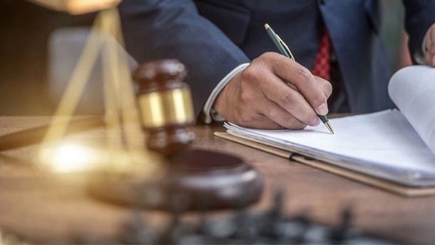 شکایت عجیب از بازیگر معروف سینما و تلویزیون