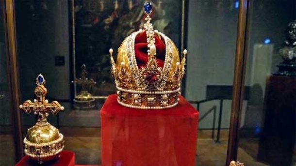 بازگشایی خزانه جواهرات ملی برای عموم