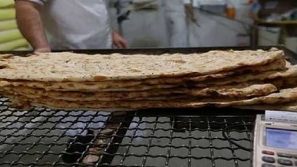 نان سنگک آزادپز ۲۵ هزارتومان