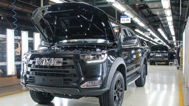 مشکل قیمت خودرو تا پایان خرداد حل خواهد شد