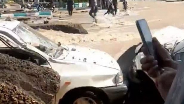 مشکل آب میدان قدس تا ساعت 15 امروز رفع میشود