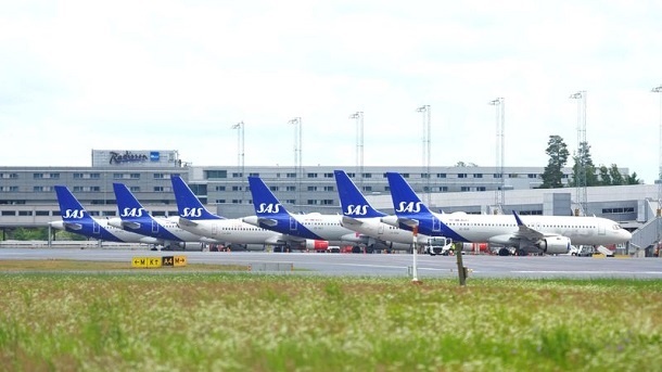 سقوط سهام شرکت‌های هواپیمایی در جهان