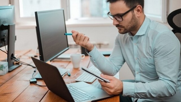 دورکاری و مرخصی اجباری در شرایط جنگ