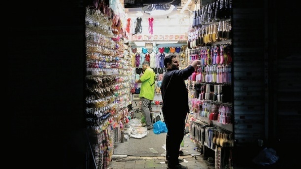 نبض كند كسب و كارها در بحبوحه جنگ