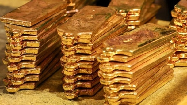 بهای طلا امروز جمعه در بازارهای جهانی