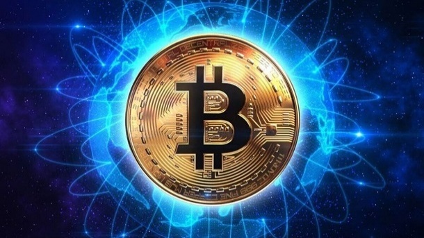 تاج پادشاهی بر سر بیت کوین