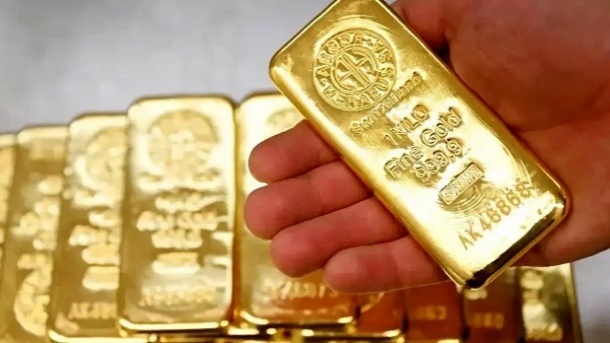 بهای طلا امروز جمعه در بازارهای جهانی