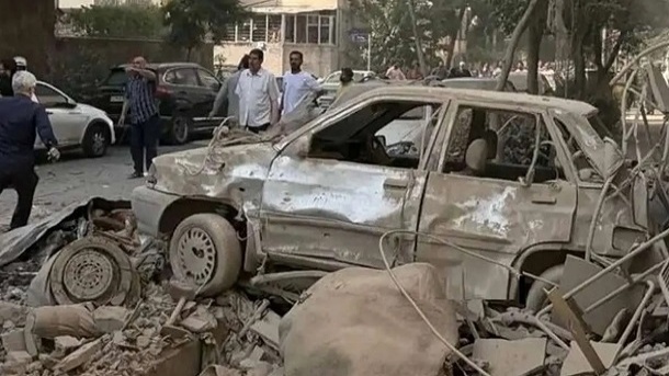 خسارت خودروهای آسیبدیده جنگ، بدون نوبت پرداخت میشود