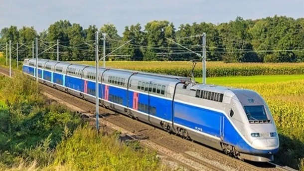 توافق ایران و چین برای برقیسازی خطوط ریلی کشور