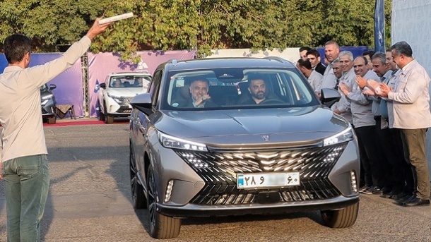 تحویل خودرو جدید رووی eRX5 به مشتریان آغاز شد