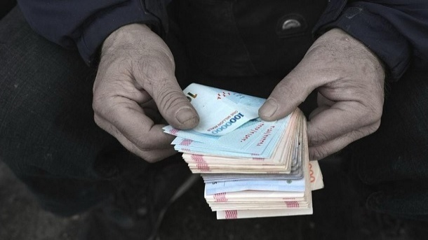 حذف 4 صفر از پول ملی؛ یک اقدامی نمایشی است؟