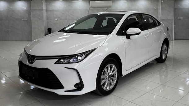 چرا واردات خودرو به ایران متوقف شد؟