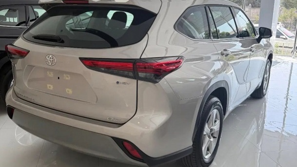 افت شدید تقاضا در بازار خودروهای وارداتی