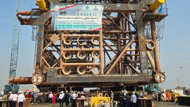 غول آهنی ایران در آبهای خلیج فارس