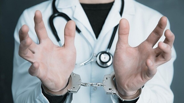 سرقتهای سريالی طلا از زنان توسط پزشك قلابی