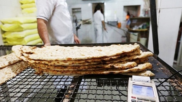 تخلفات بزرگ نانواییها؛ دوتا بخر، یکی ببر!