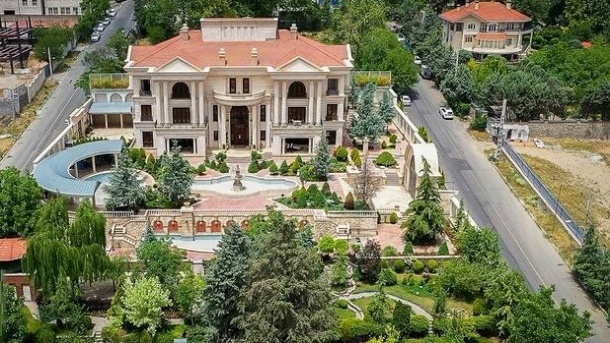 ضبط یک ویلای لوکس 8000 متری