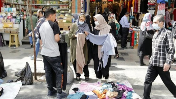 اجاره پیاده رو چند؟