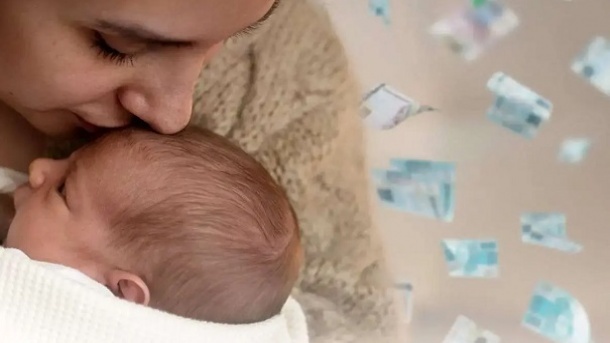 ماهانه 2 میلیون تومان به «کارت امید مادر» واریز می‌شود