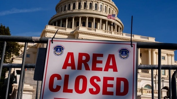 چرا دولت آمریکا تعطیل شد؟