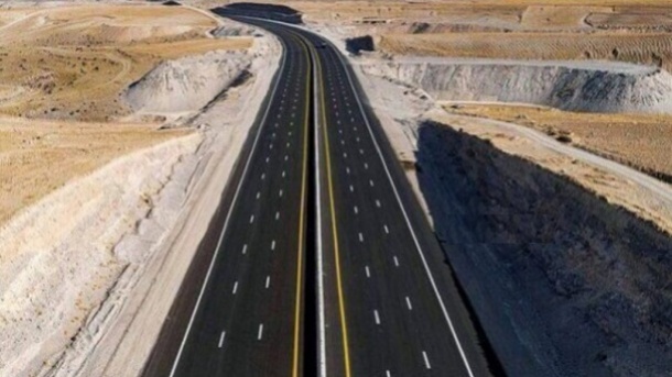 قطعه جدید آزادراه شیراز - اصفهان فردا به بهرهبرداری میرسد