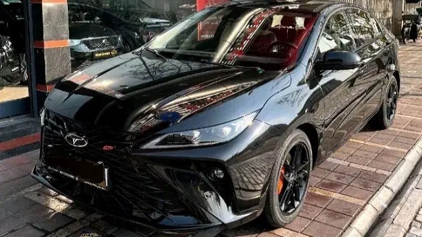 قیمت جدید انواع خودرو در بازار منتشر شد 1404/07/14