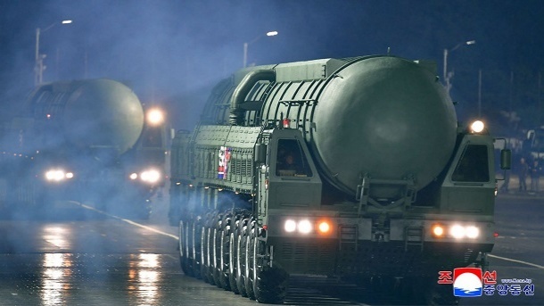 کره شمالی موشک قارهپیمای جدید خود را با قابلیت هدف گرفتن خاک آمریکا به نمایش گذاشت