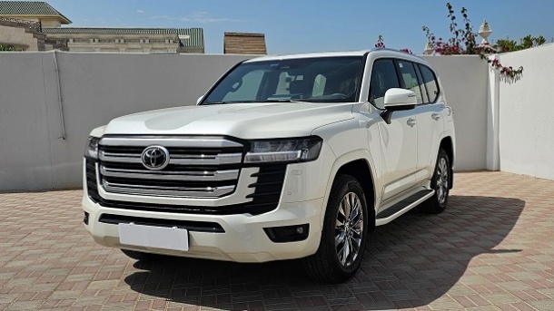 جزئیات واردات تویوتا لندکروز به ایران + مشخصات