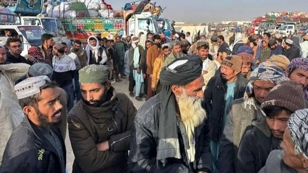 هشدار روزنامه جمهوری اسلامی درباره ادامه حضور مهاجران افغان در ایران