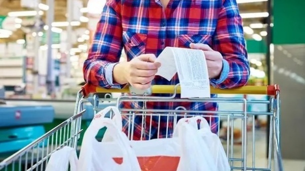 مروری بر كاهش شديد قدرت خريد مردم در 6 ماهه نخست