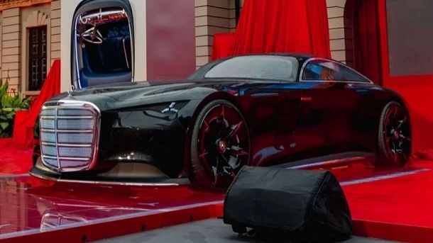 رونمایی بنز از خودرویی که بدنه‌اش برق تولید می‌کند