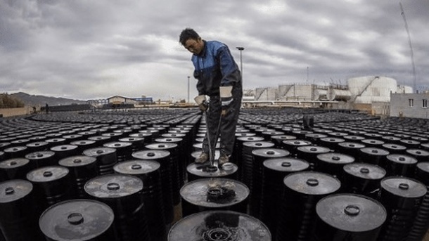 عملیات غیرممکن یک تاجر برای کشف دلار