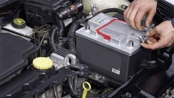 قیمت روز انواع باتری ماشین 1404/08/19